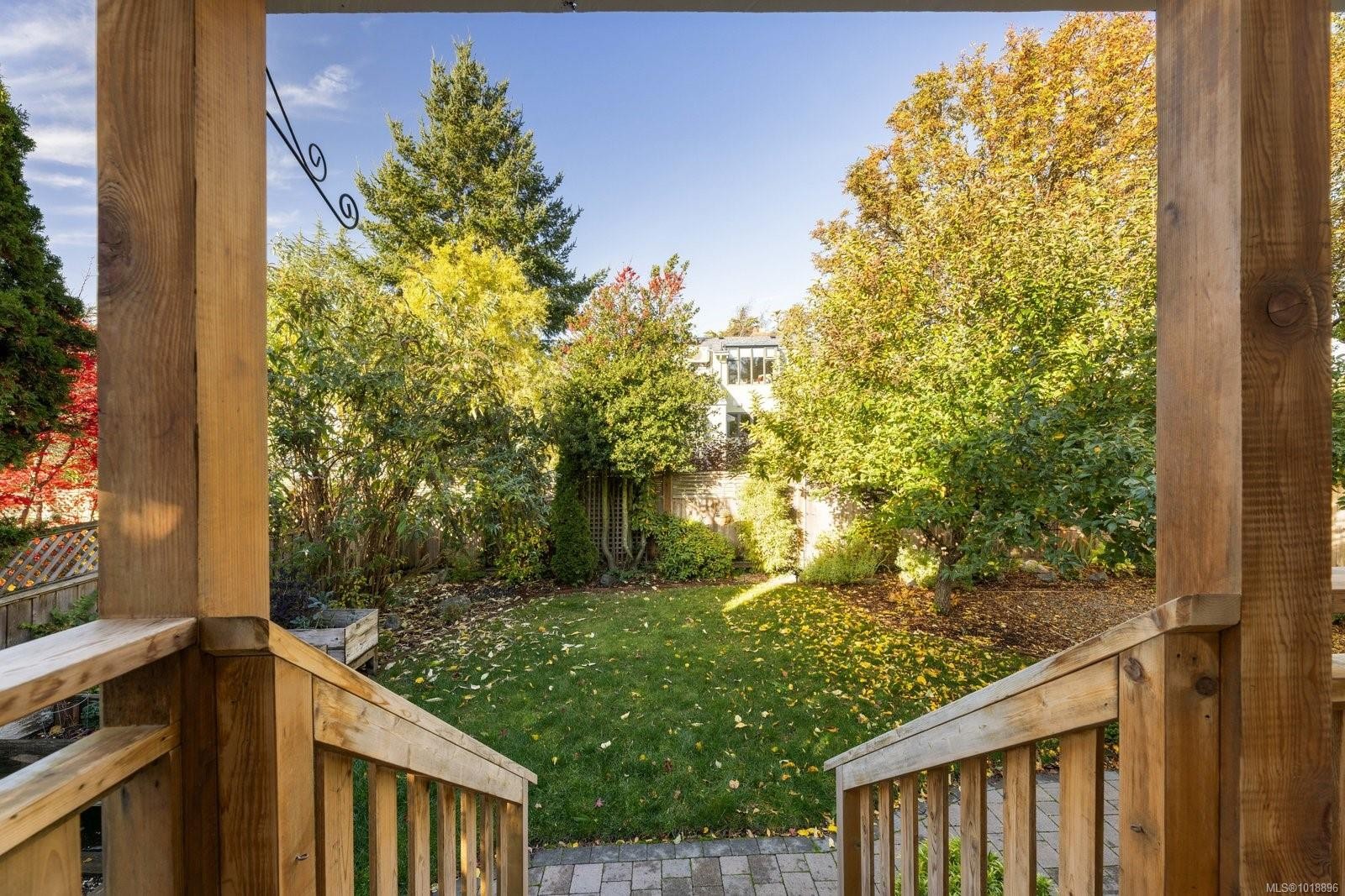 2168 Bartlett Ave, Oak Bay, BC