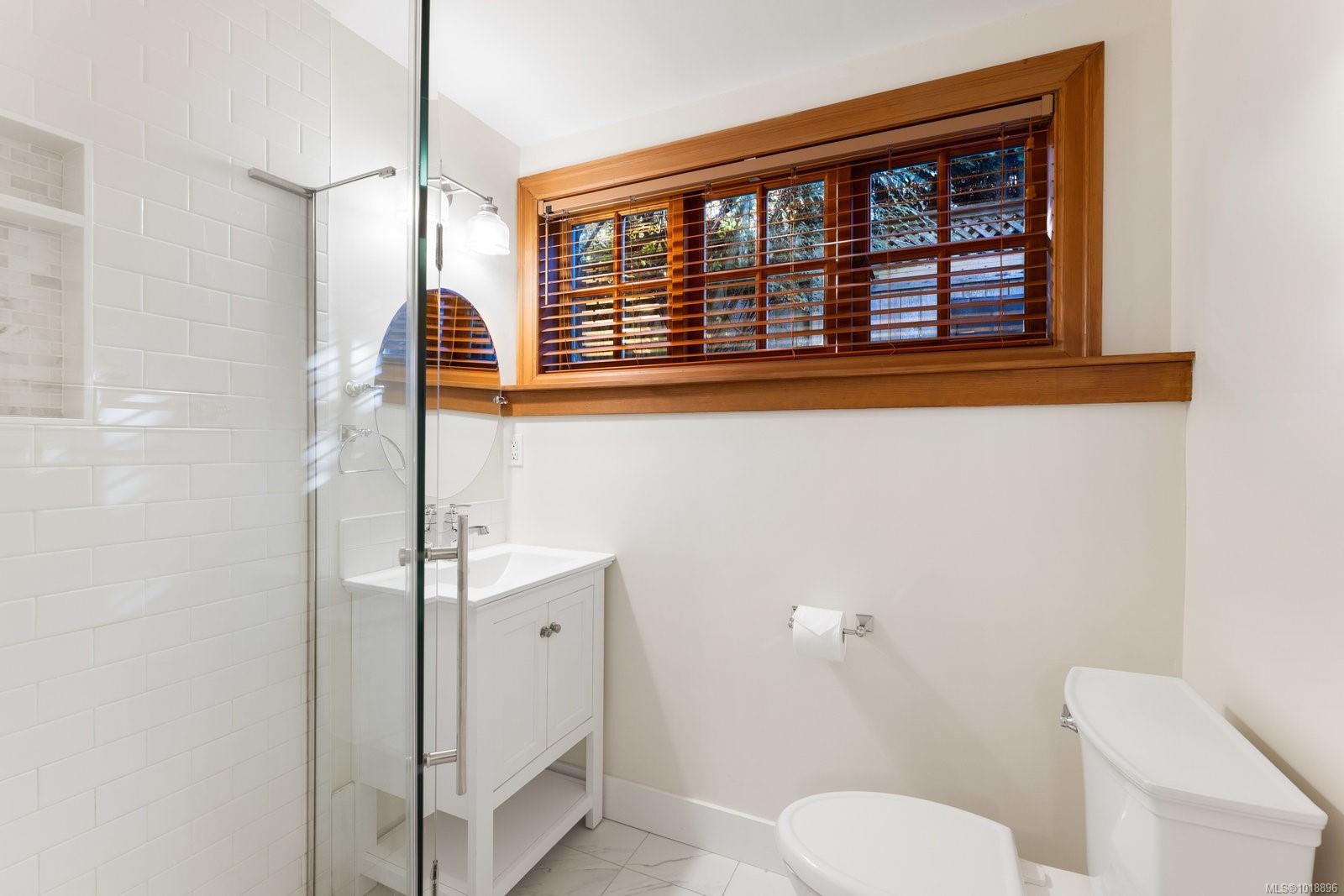 2168 Bartlett Ave, Oak Bay, BC