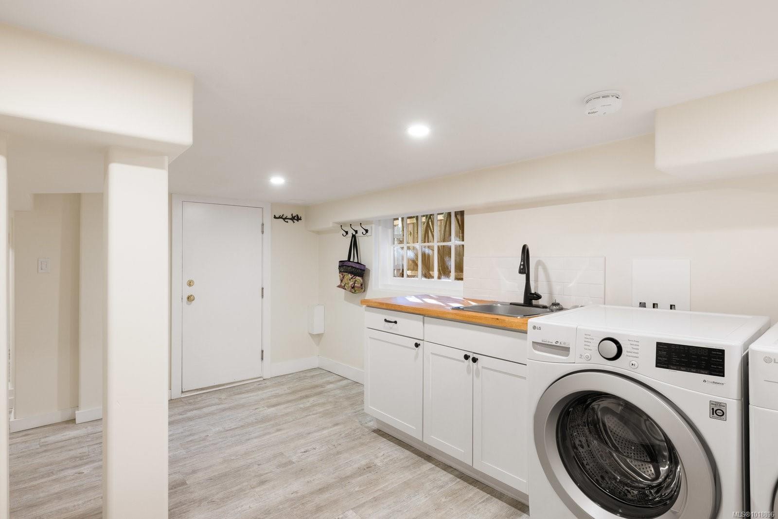 2168 Bartlett Ave, Oak Bay, BC