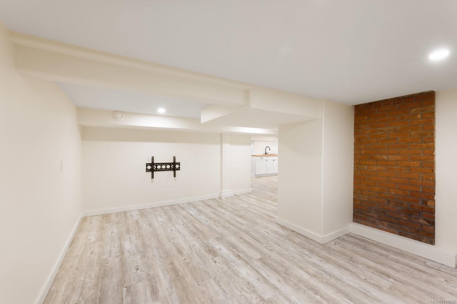 2168 Bartlett Ave, Oak Bay, BC