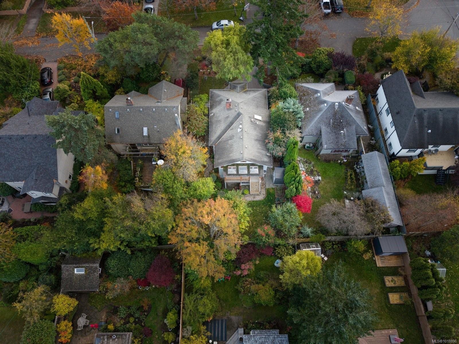 2168 Bartlett Ave, Oak Bay, BC