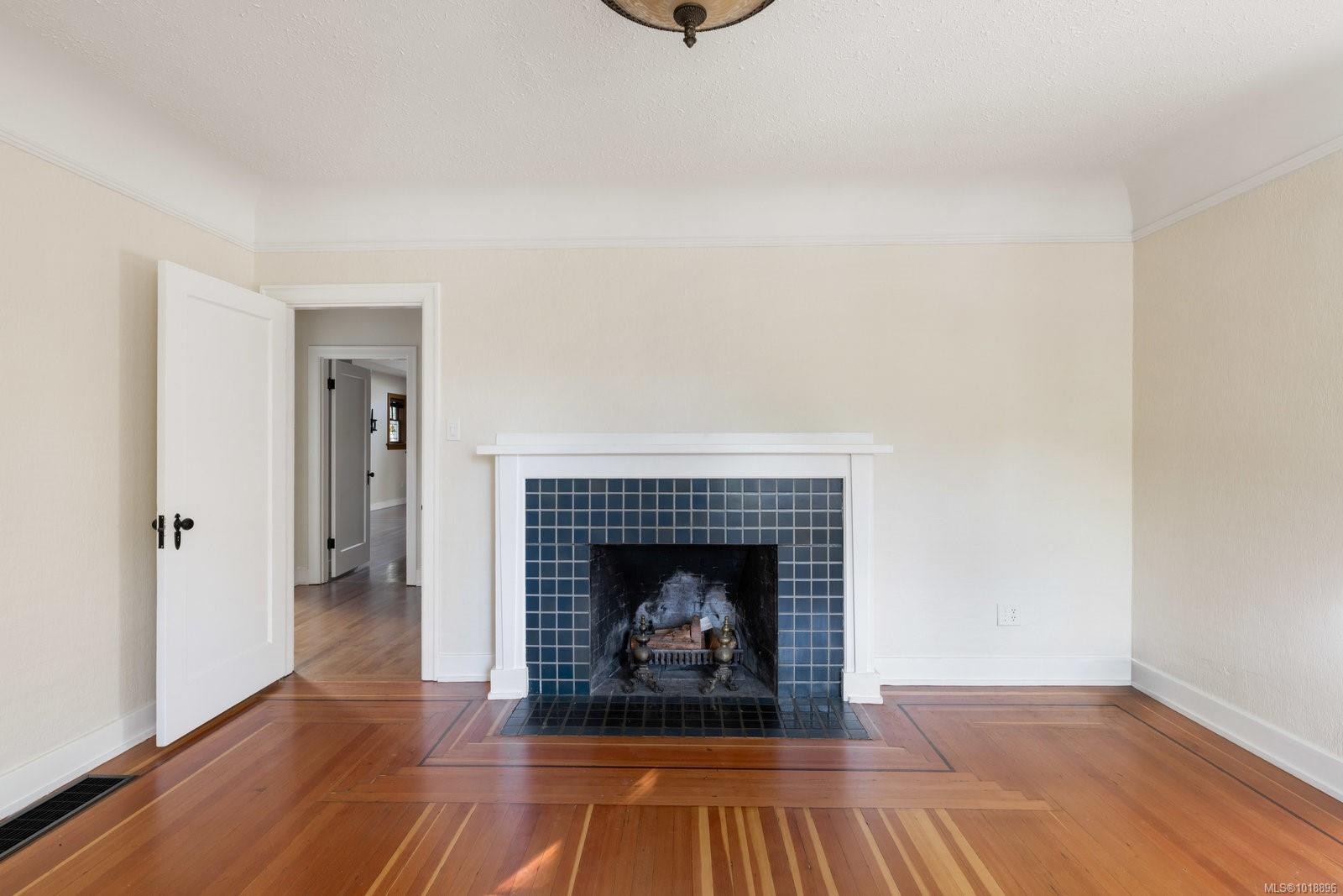 2168 Bartlett Ave, Oak Bay, BC