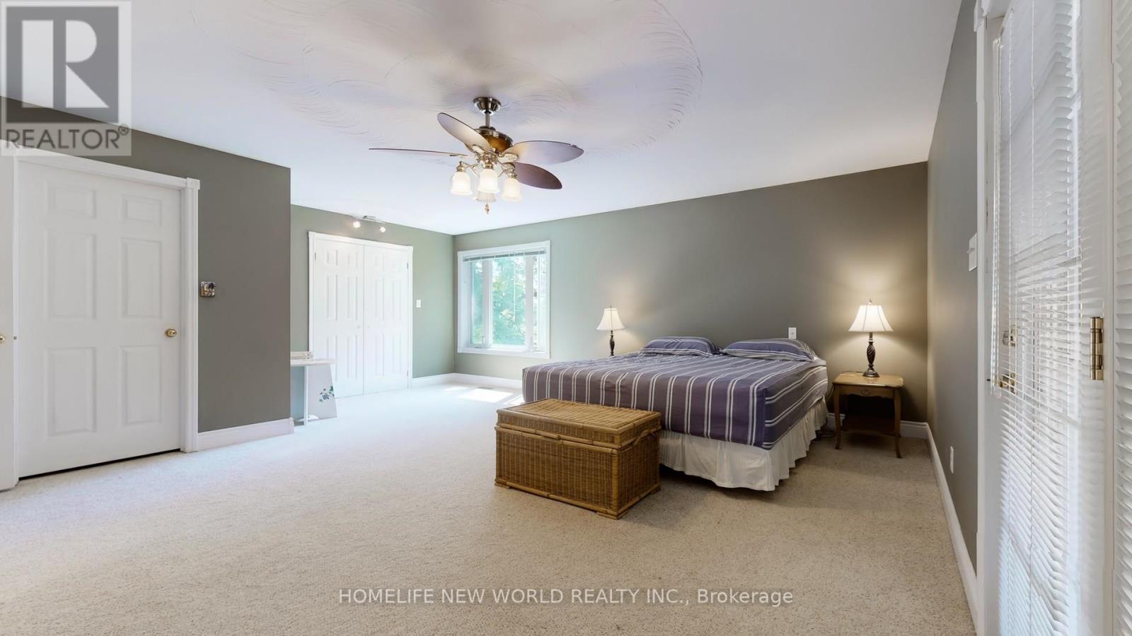 18770 Leslie Street, East Gwillimbury, ON - Indoor Photo Showing Bedroom