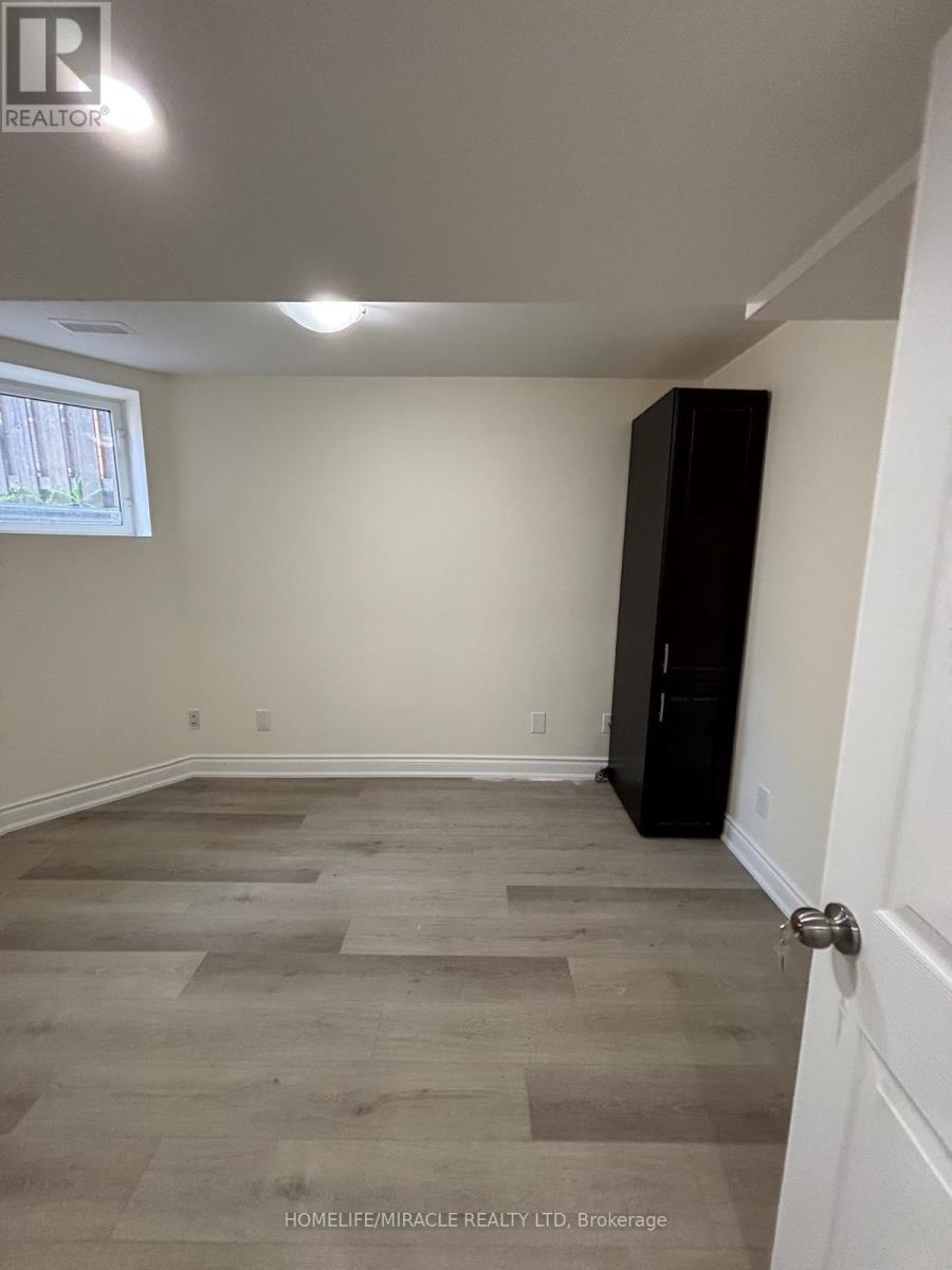 5898 Mersey Street, Mississauga, ON - Indoor