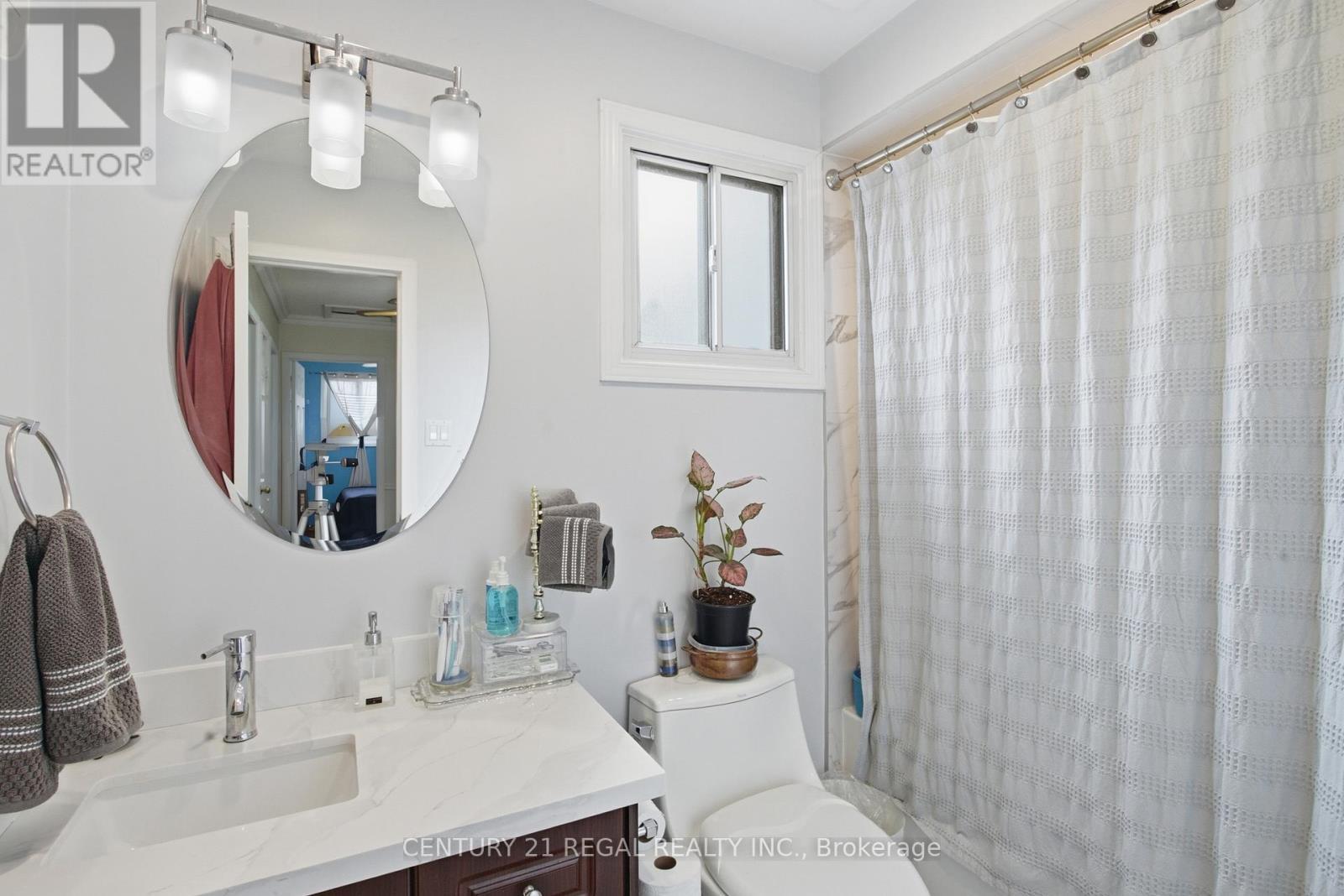 Bathroom 1 - 7 - 765 Oklahoma Drive, Pickering, ON - Indoor Photo Showing Bathroom