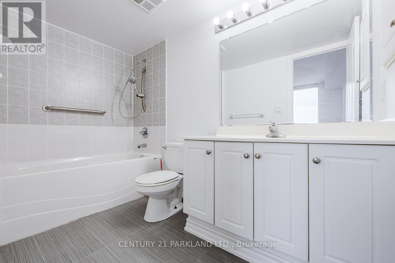 1701 - 8 Rean Drive, Toronto, ON - Indoor Photo Showing Bathroom