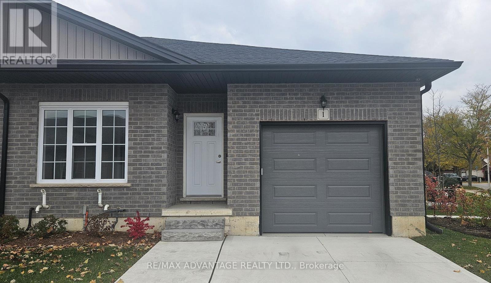 1 - 299 Tartan Drive, London East (East I), ON - Outdoor