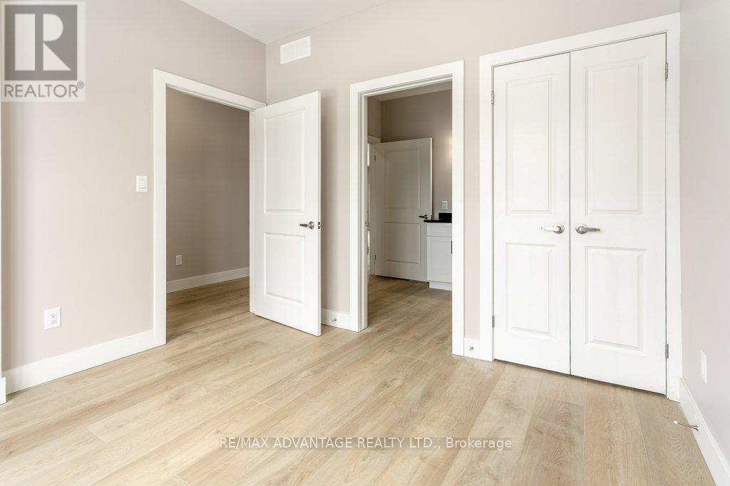 1 - 299 Tartan Drive, London East (East I), ON - Indoor