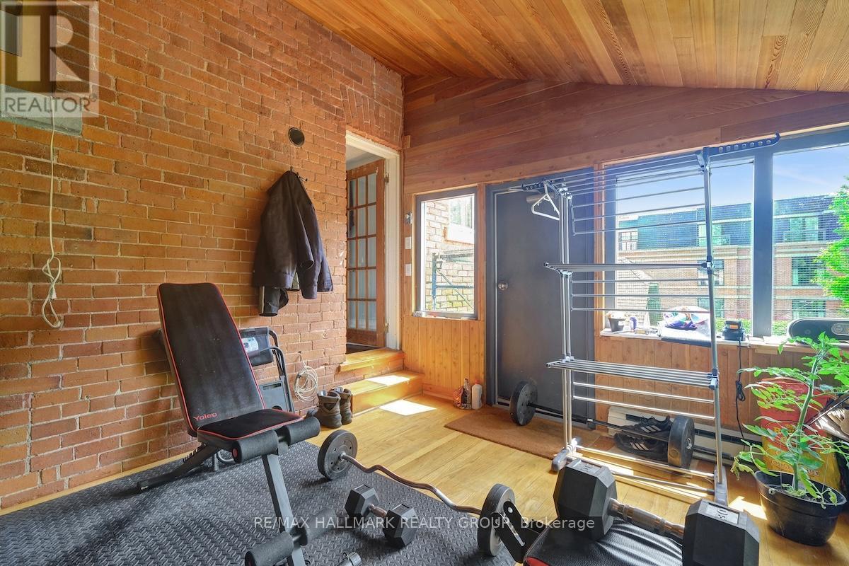 460 Wilbrod Street, Ottawa, ON - Indoor