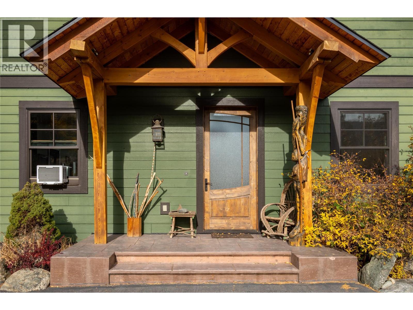 2600 Wycliffe Park Road, Cranbrook, BC - Outdoor