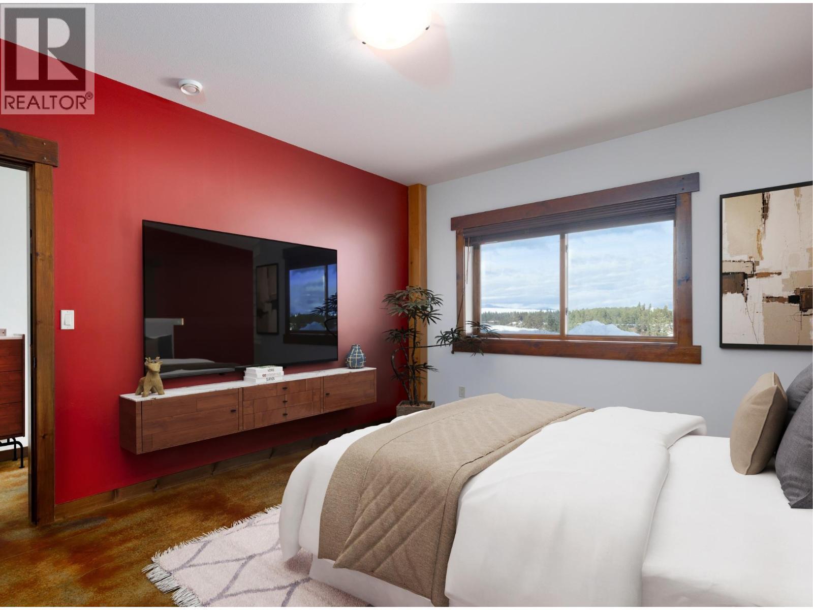 2600 Wycliffe Park Road, Cranbrook, BC - Indoor Photo Showing Bedroom