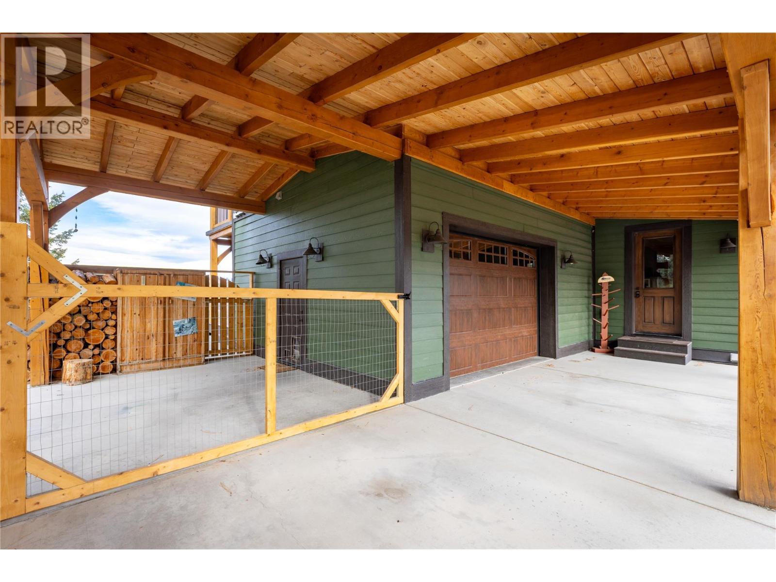 2600 Wycliffe Park Road, Cranbrook, BC - Outdoor With Exterior