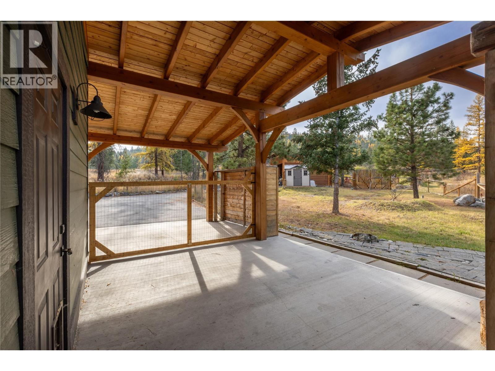 2600 Wycliffe Park Road, Cranbrook, BC - Outdoor With Exterior