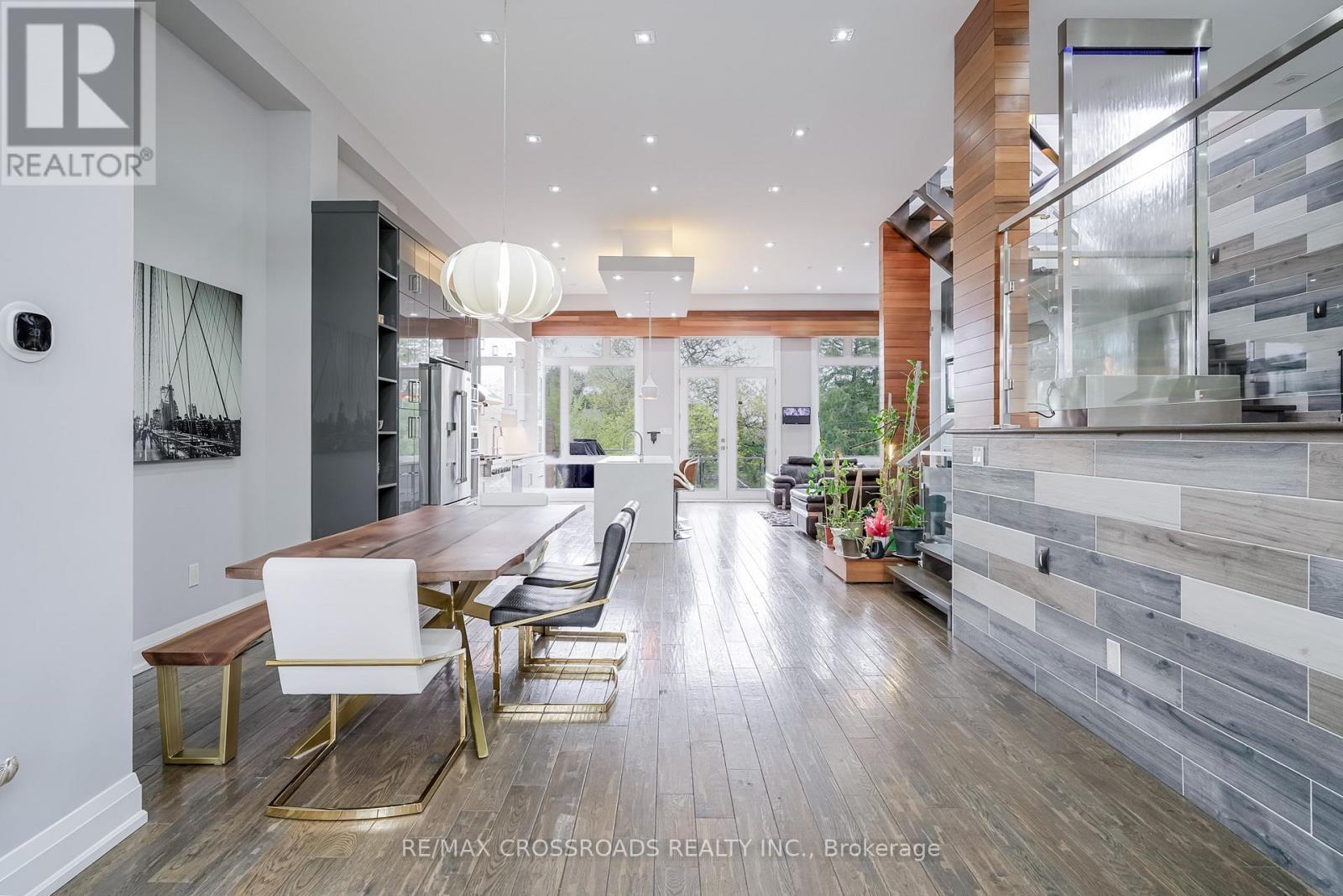 1A Roblin Avenue, Toronto, ON - Indoor Photo Showing Other Room