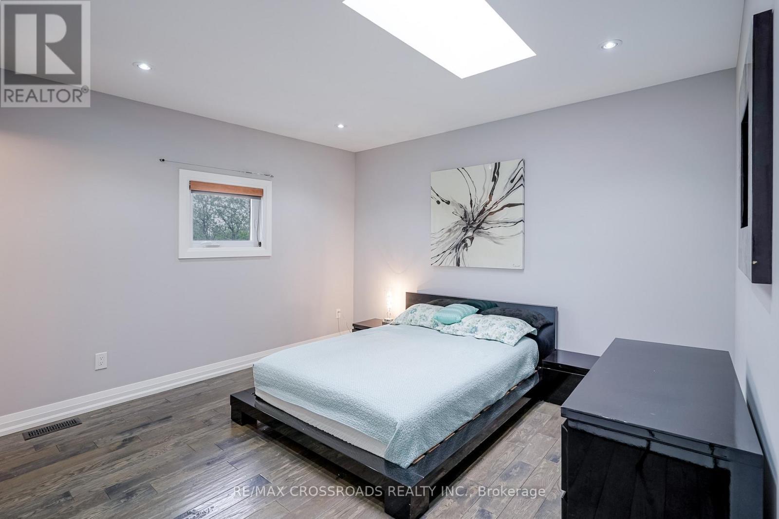 1A Roblin Avenue, Toronto, ON - Indoor Photo Showing Bedroom