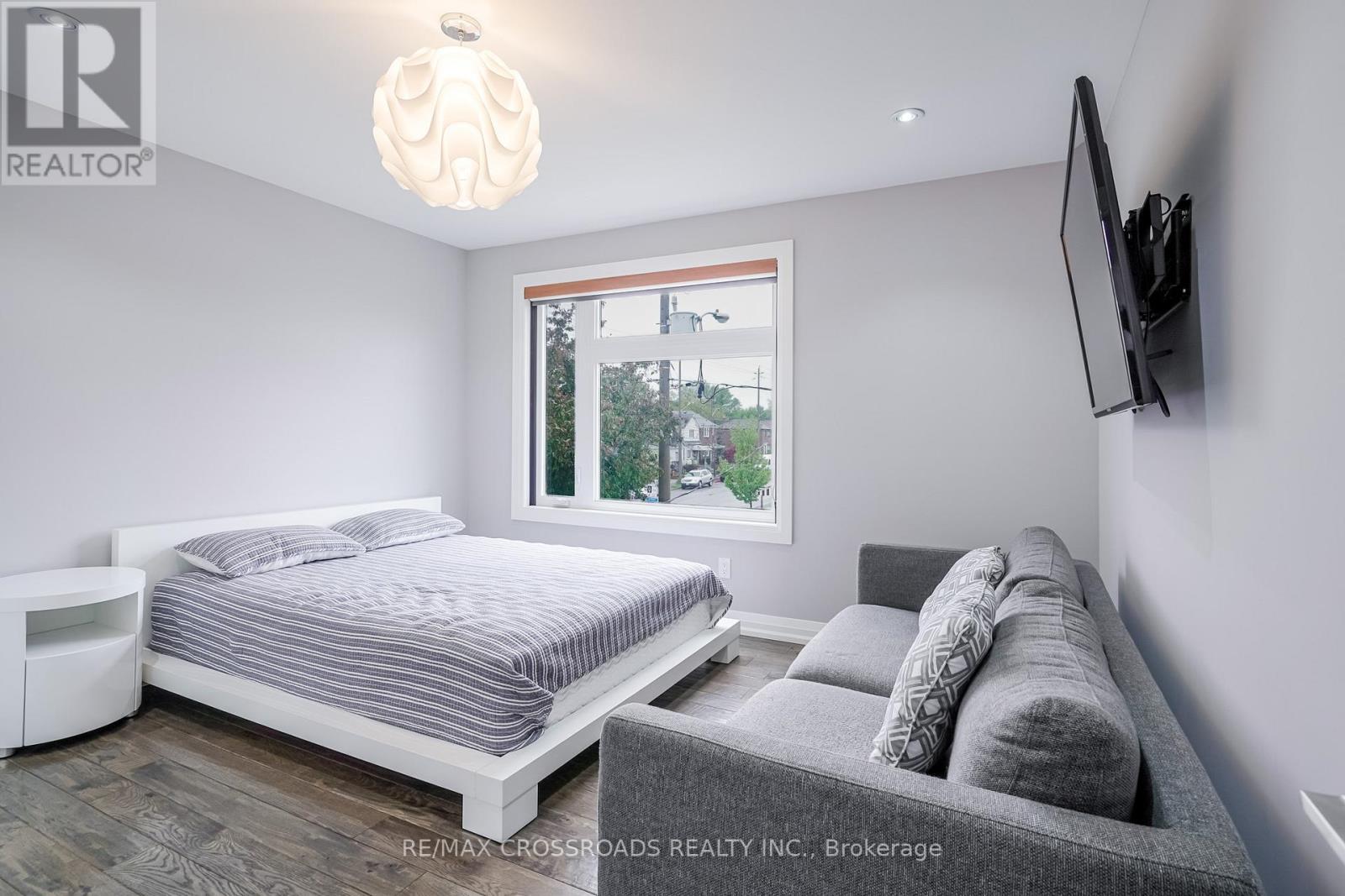 1A Roblin Avenue, Toronto, ON - Indoor Photo Showing Bedroom