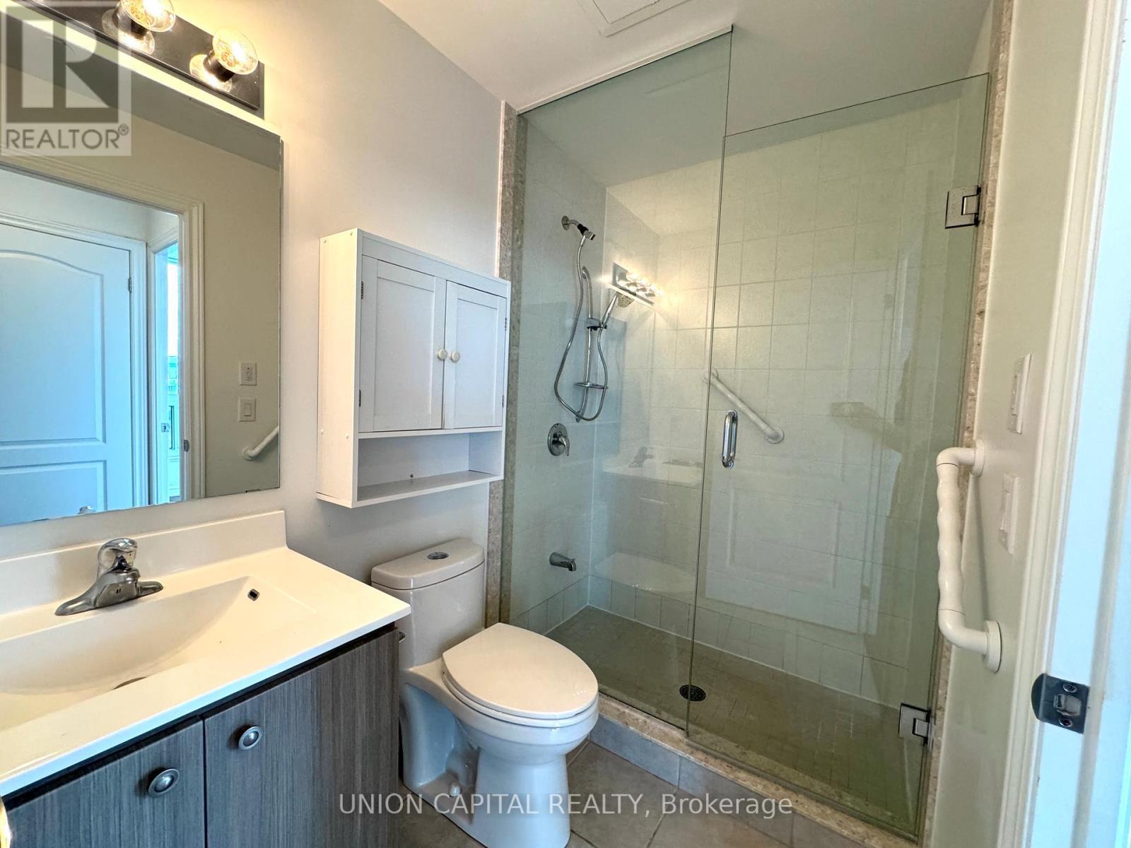 217 - 8323 Kennedy Road, Markham, ON - Indoor Photo Showing Bathroom