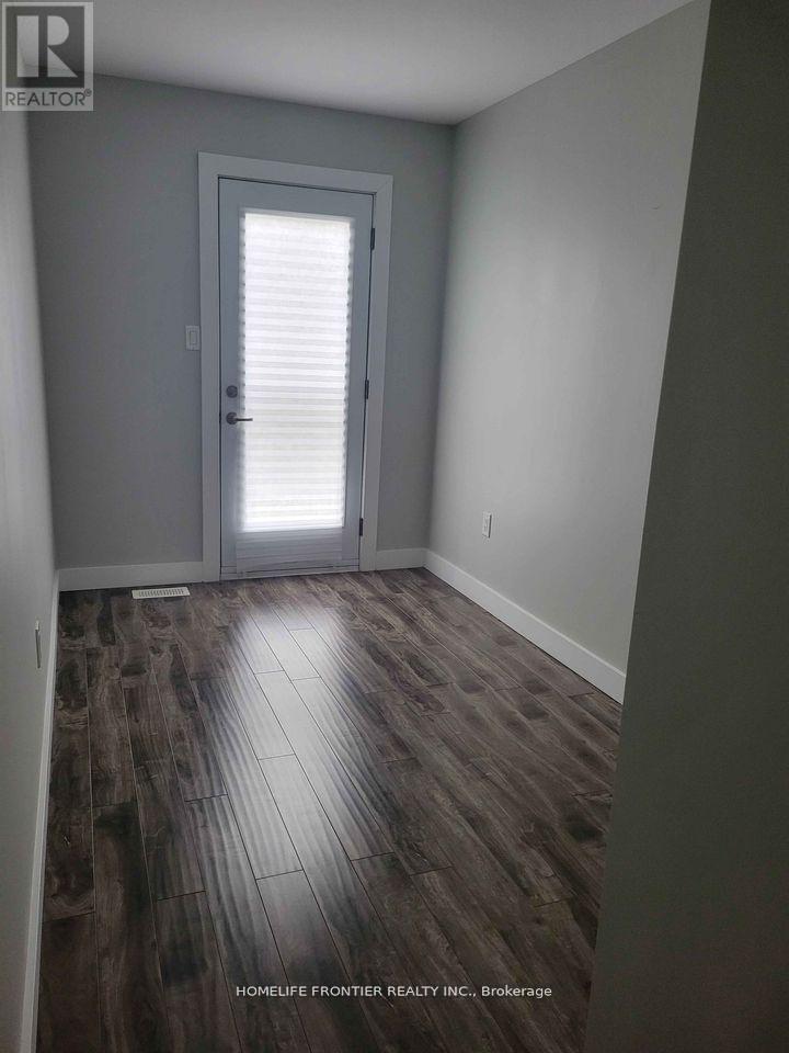 3 Upper - 540 Essa Road, Barrie, ON - Indoor Photo Showing Other Room