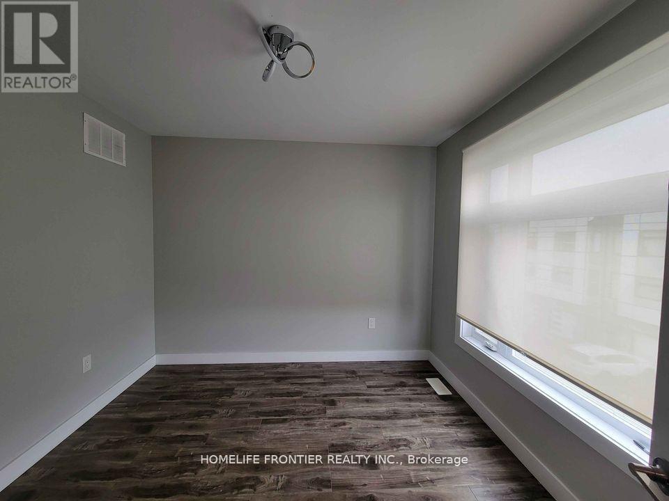 3 Upper - 540 Essa Road, Barrie, ON - Indoor Photo Showing Other Room