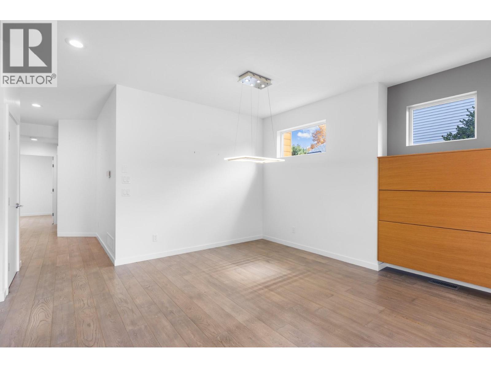 443 Christleton Avenue, Kelowna, BC - Indoor Photo Showing Other Room