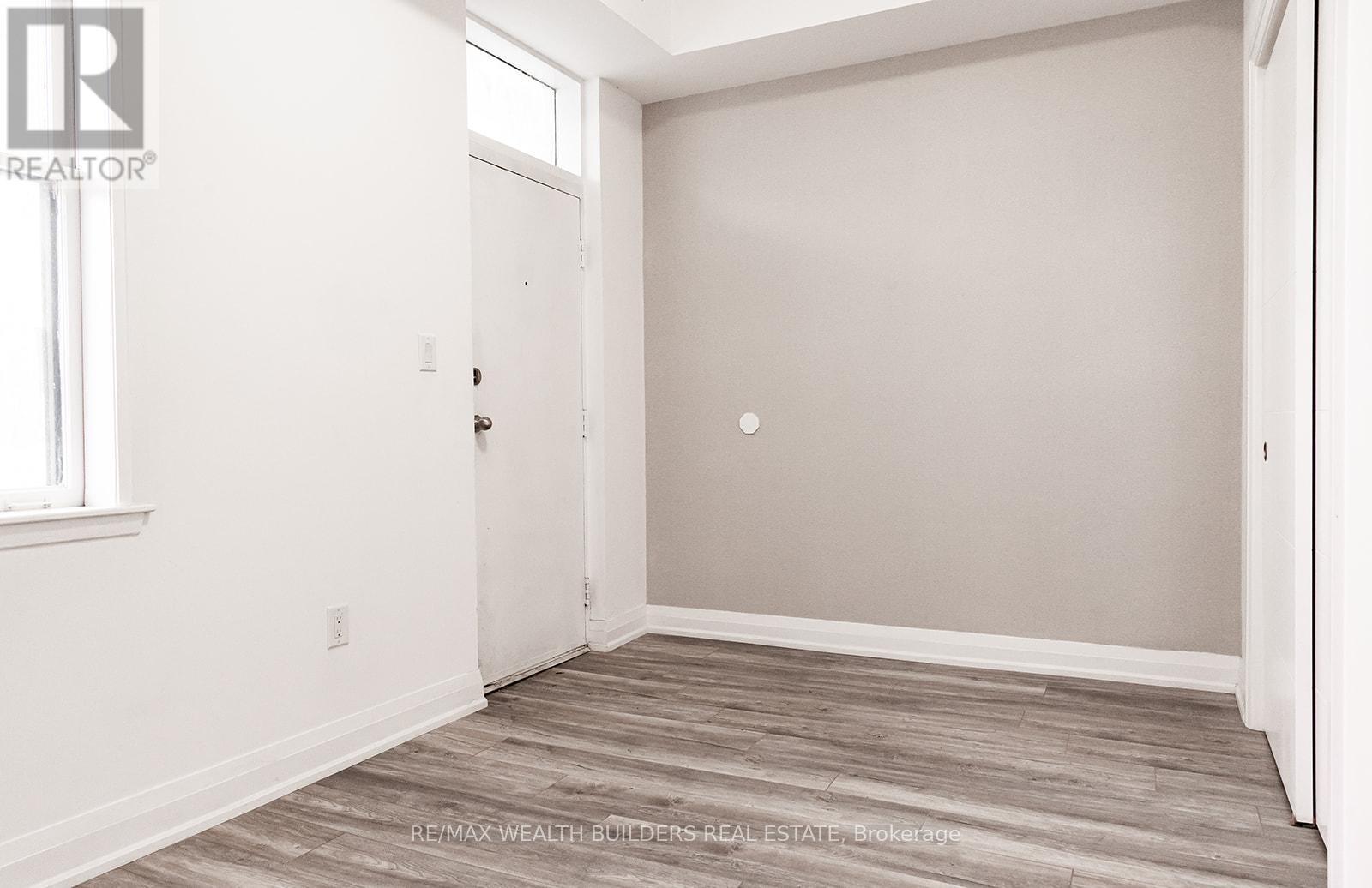 6 - 213 Jarvis Street, Toronto, ON - Indoor Photo Showing Other Room