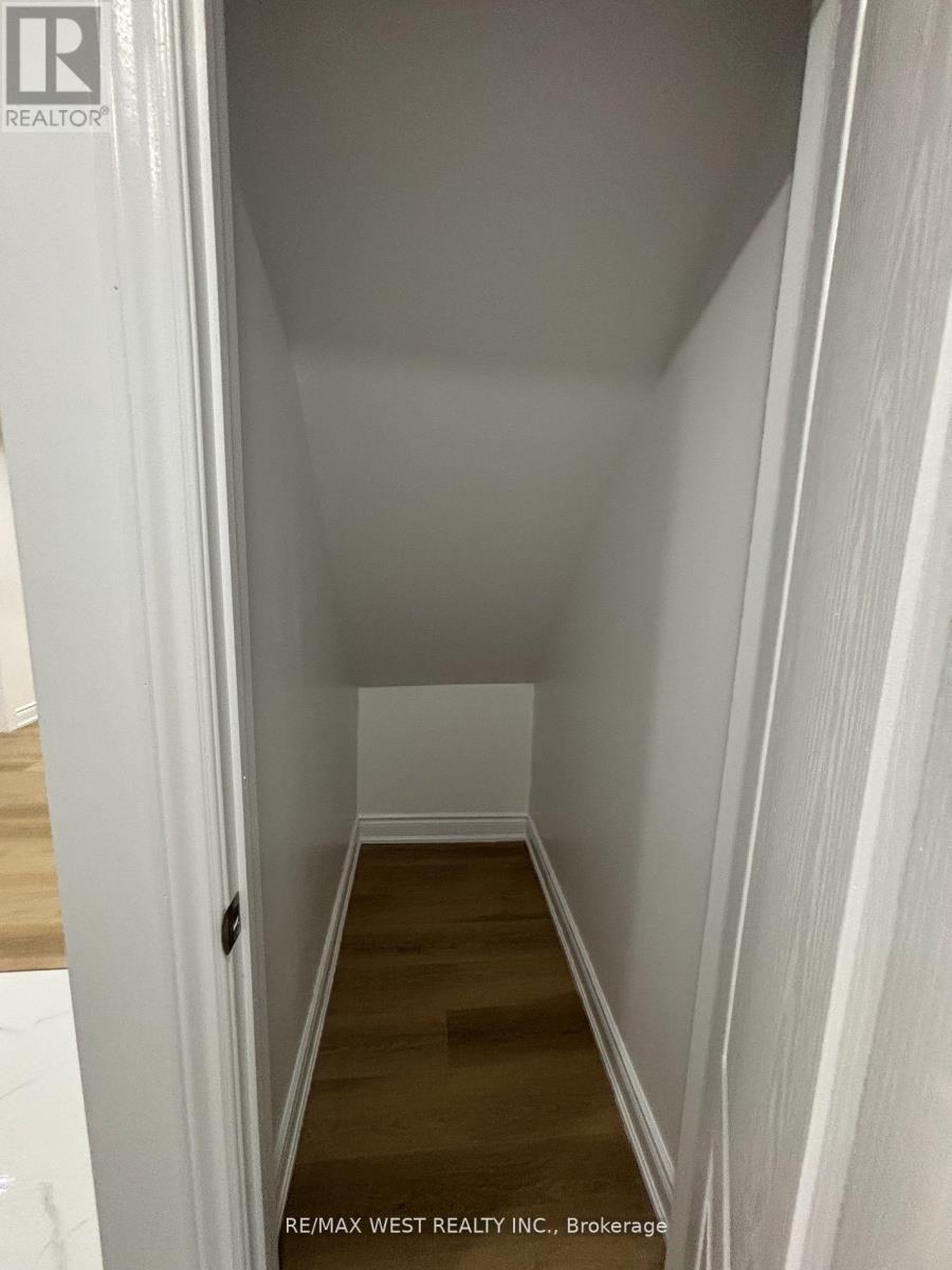 Basement Unit - 7 Locomotive Crescent, Brampton, ON - Indoor Photo Showing Other Room