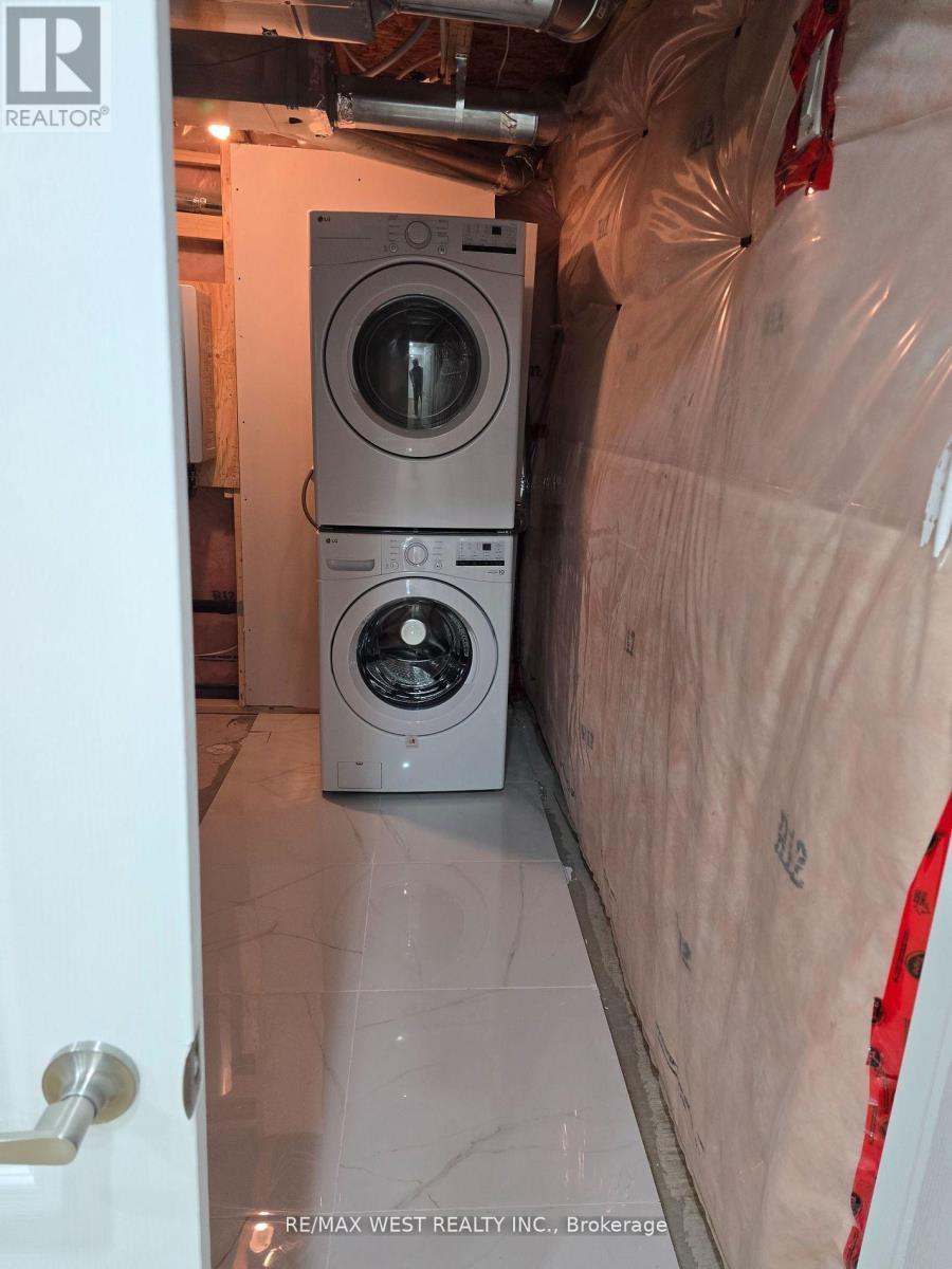 Basement Unit - 7 Locomotive Crescent, Brampton, ON - Indoor Photo Showing Laundry Room