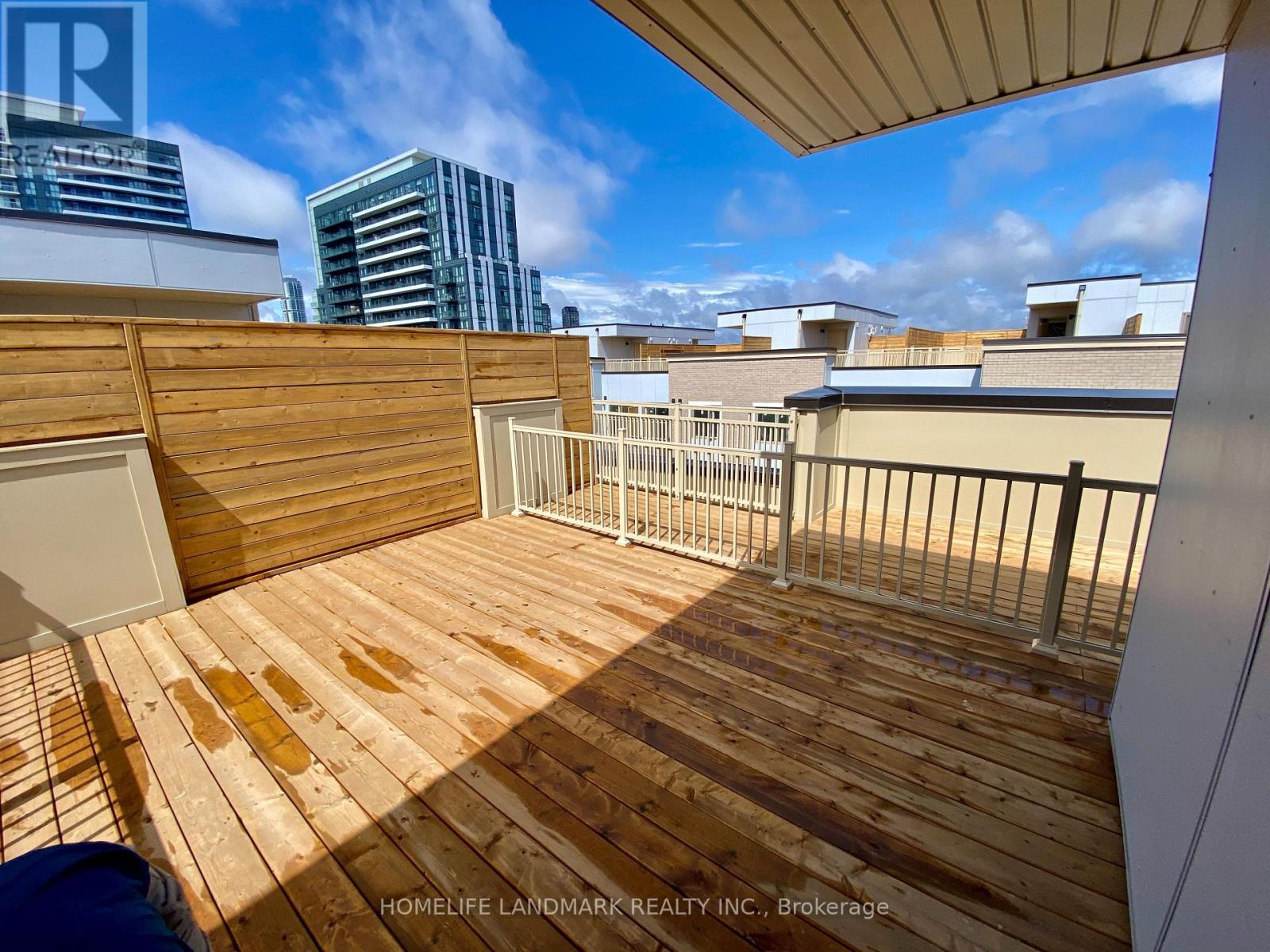 Th223 - 131 Honeycrisp Crescent, Vaughan, ON - Outdoor With Deck Patio Veranda With Exterior