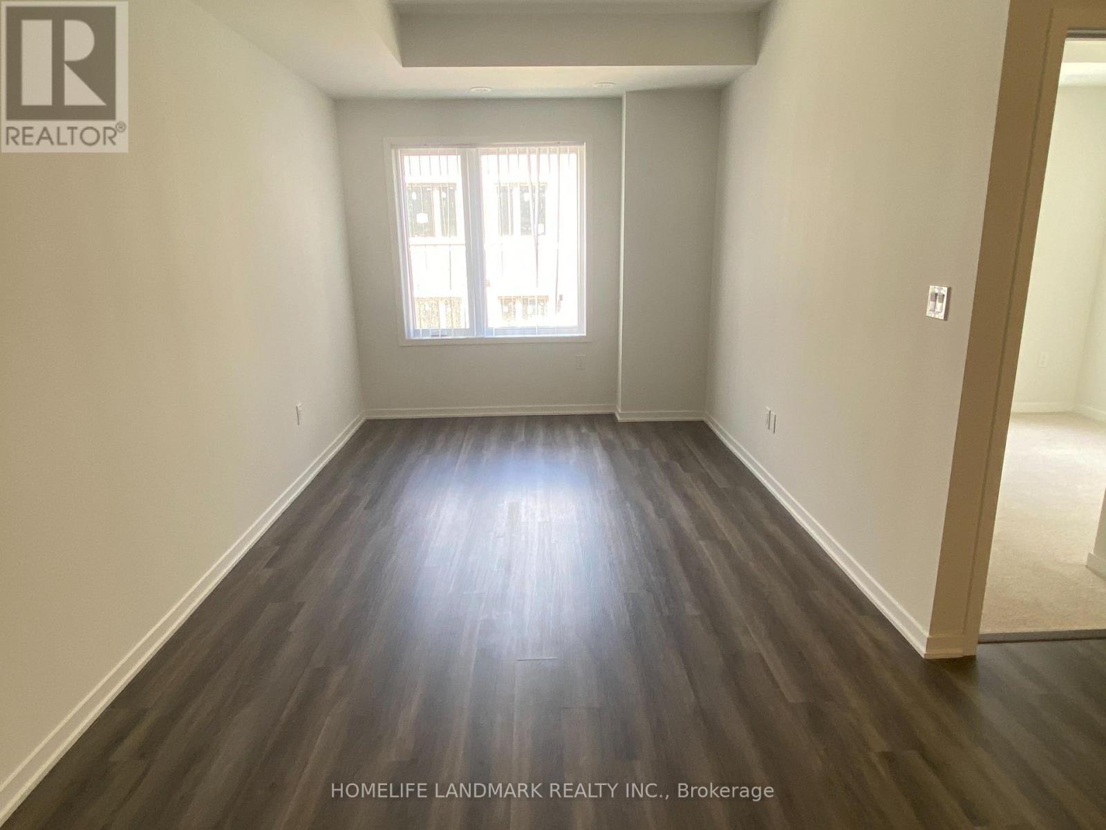 Th223 - 131 Honeycrisp Crescent, Vaughan, ON - Indoor Photo Showing Other Room