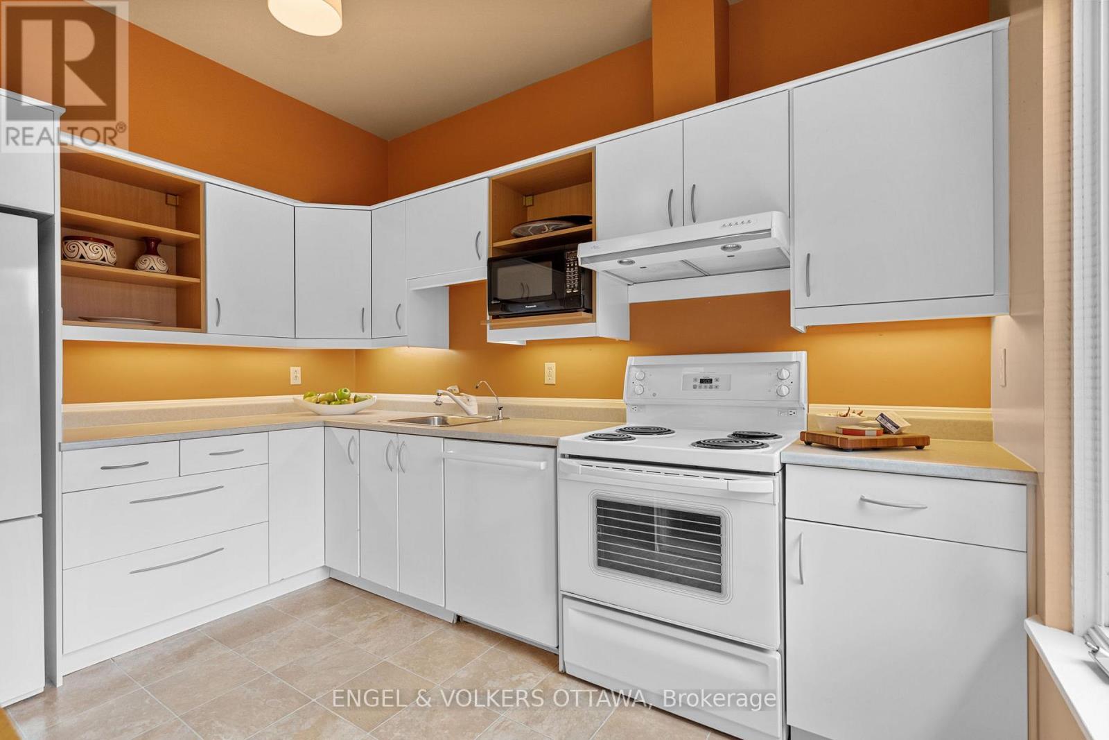 29 Aylmer Avenue, Ottawa, ON - Indoor Photo Showing Kitchen