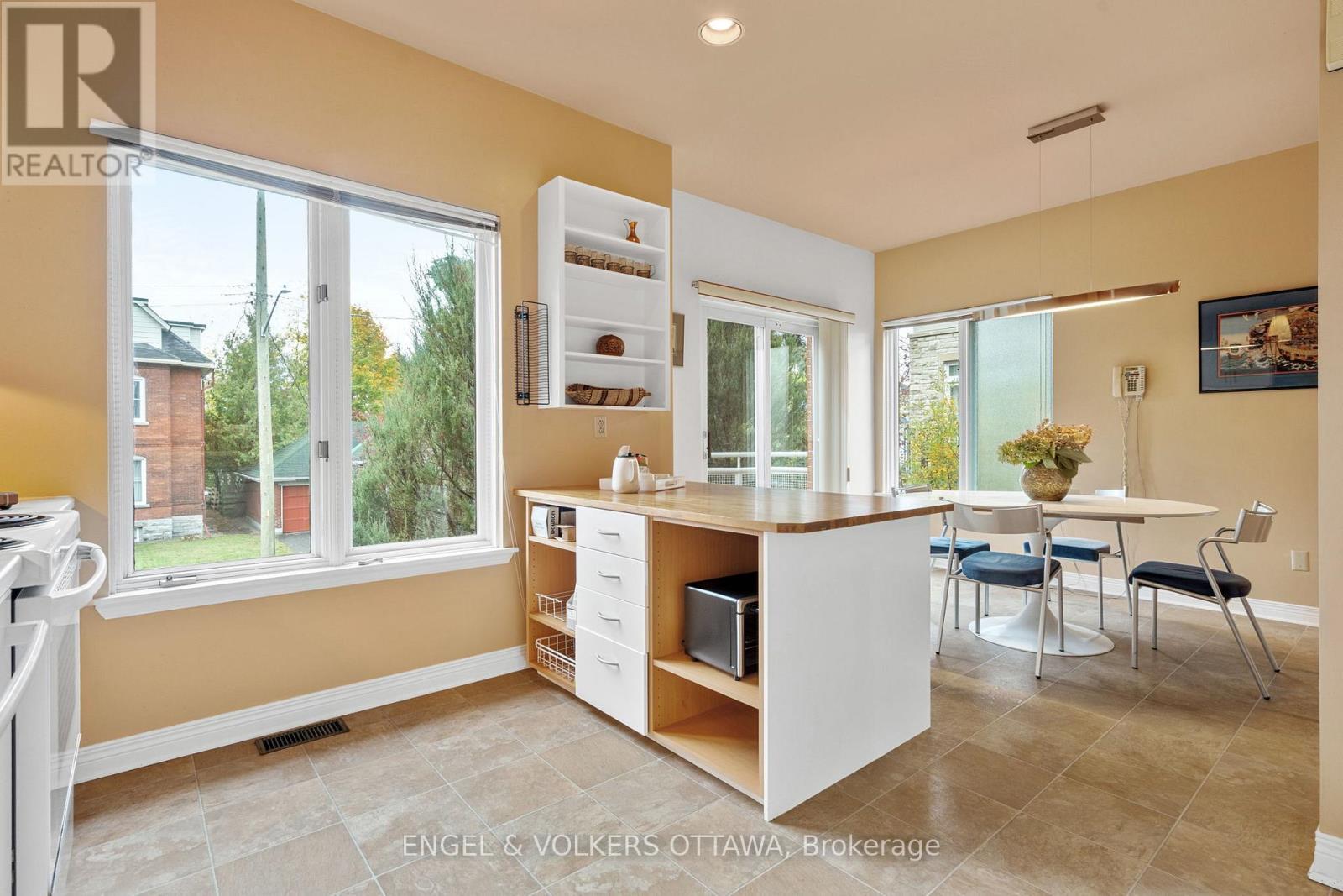 29 Aylmer Avenue, Ottawa, ON - Indoor