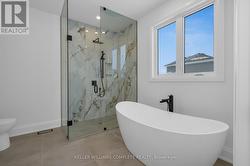 Primary bedroom ensuite -