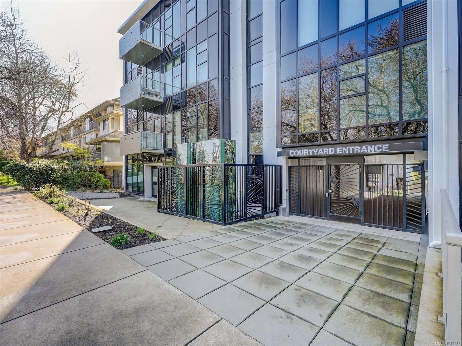 109-1105 Pandora Ave, Victoria, BC