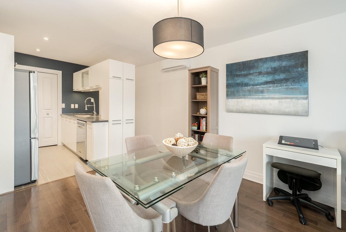 Vue d'ensemble - 303-2560 Rue Bélanger, Montréal (Rosemont/La Petite-Patrie), QC - Indoor Photo Showing Other Room