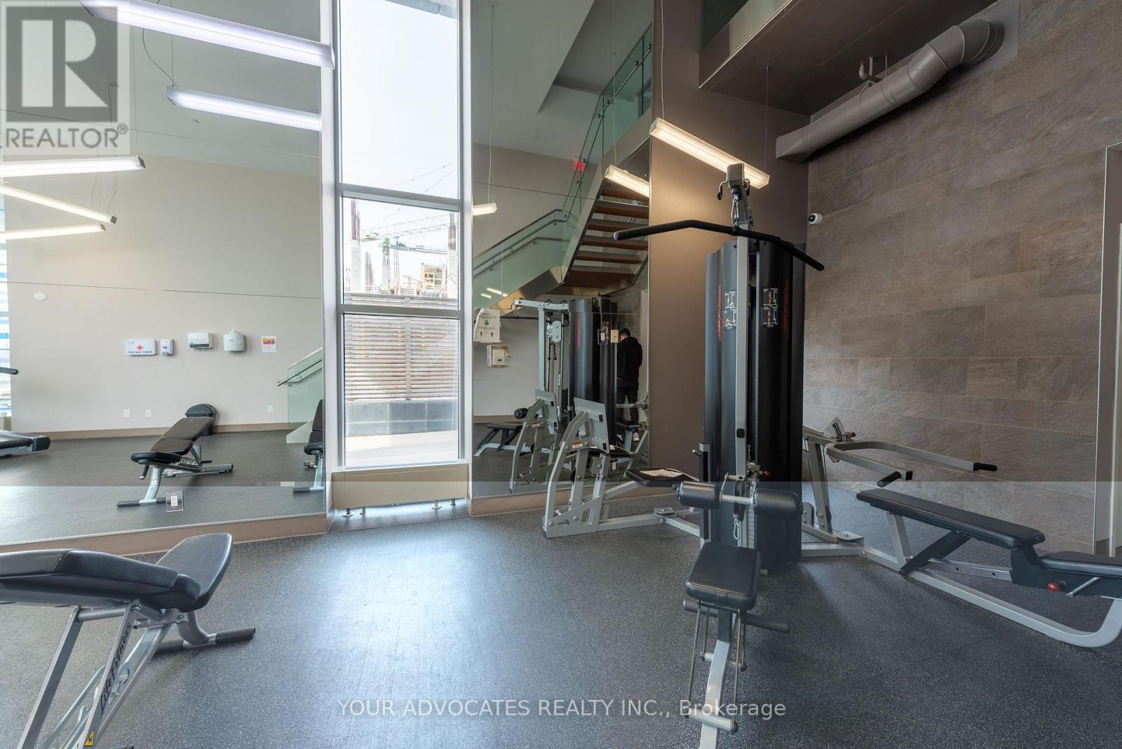 1205 - 72 Esther Shiner Boulevard, Toronto, ON - Indoor Photo Showing Gym Room