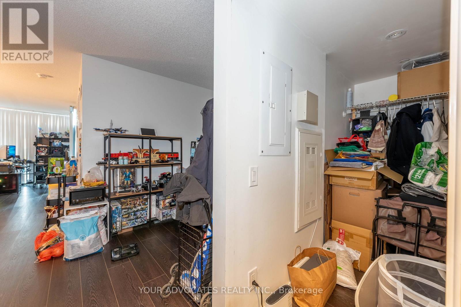 1205 - 72 Esther Shiner Boulevard, Toronto, ON - Indoor