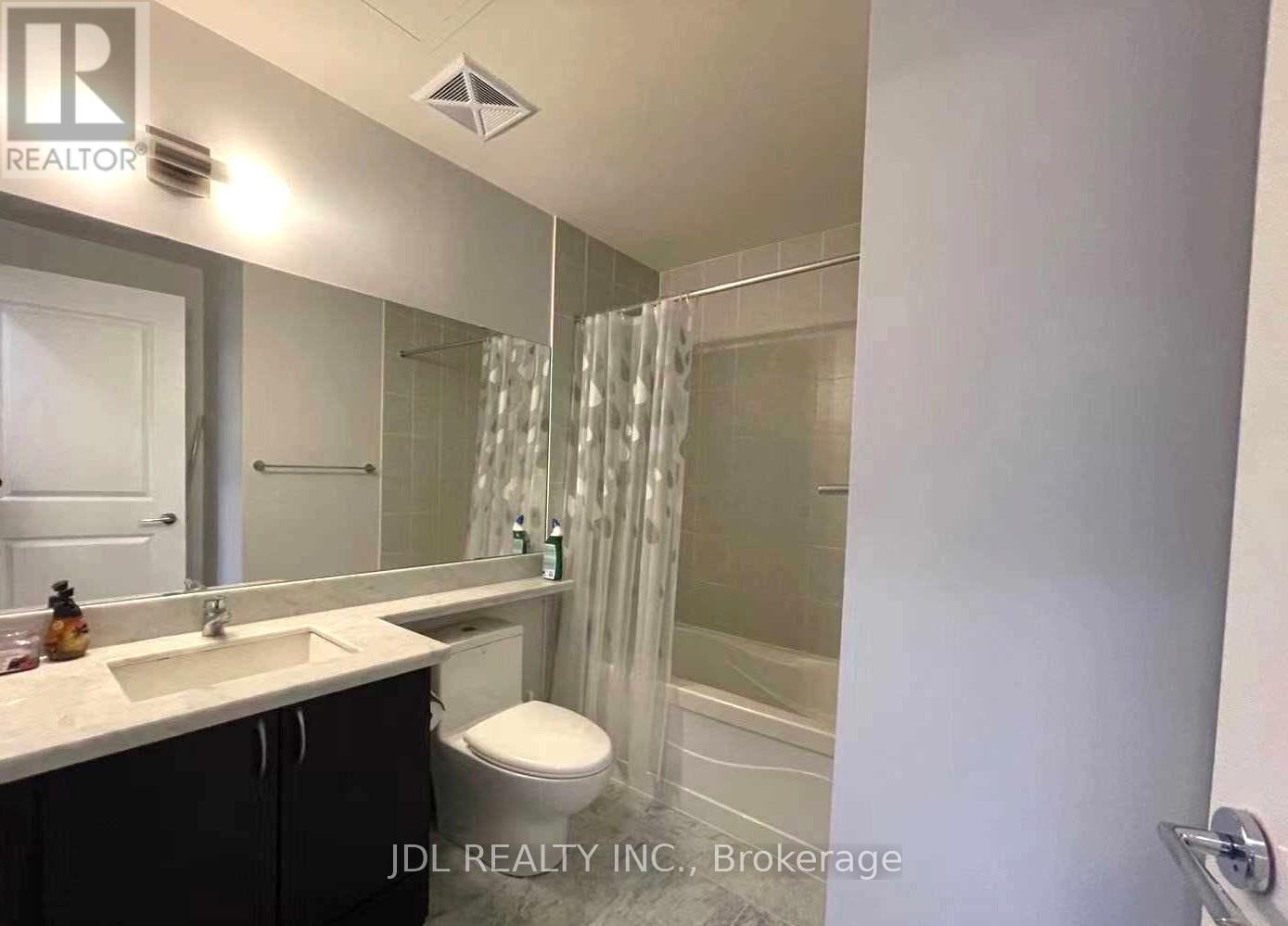 107 - 57 Upper Duke Crescent, Markham, ON - Indoor Photo Showing Bathroom