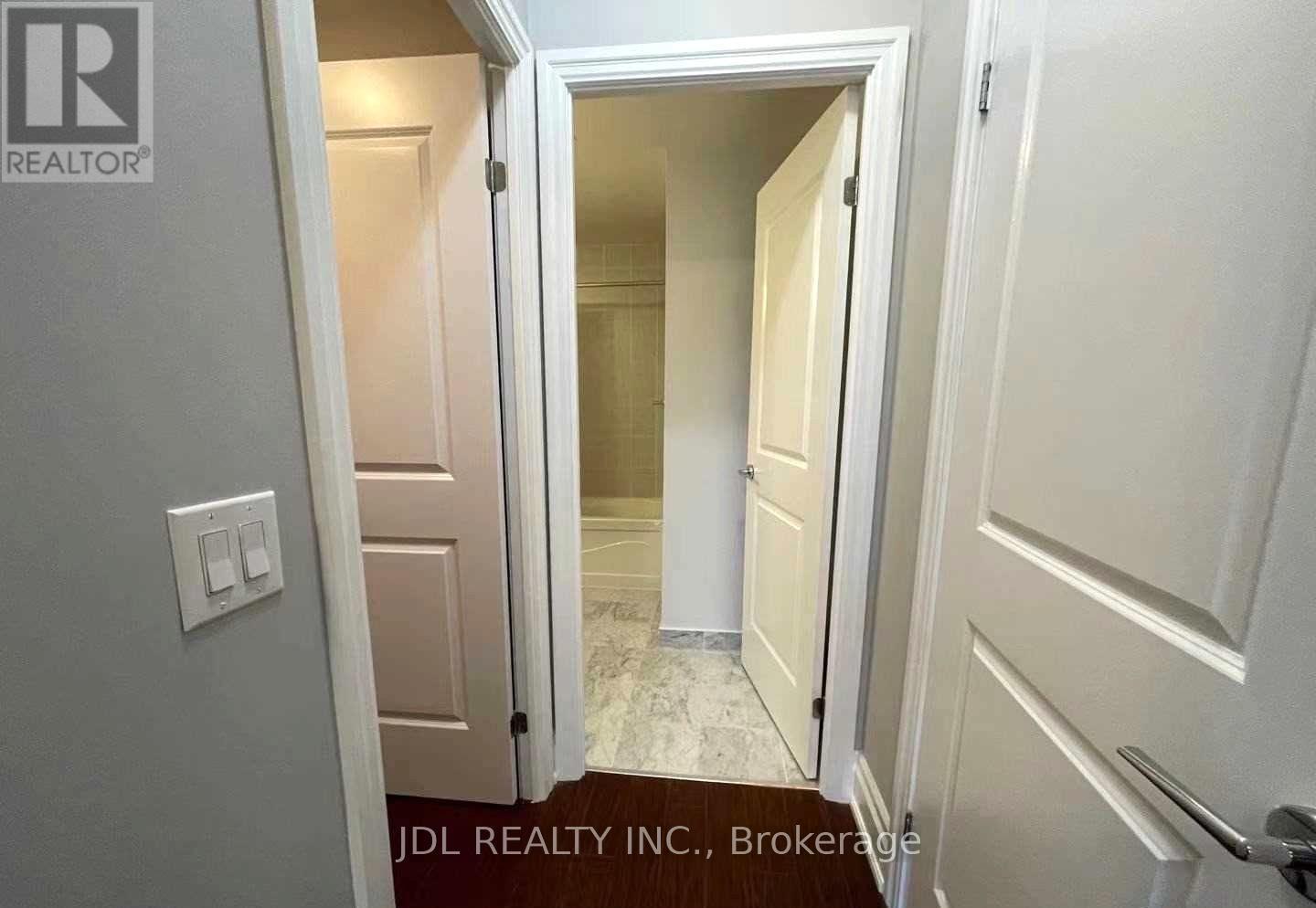 107 - 57 Upper Duke Crescent, Markham, ON - Indoor Photo Showing Other Room