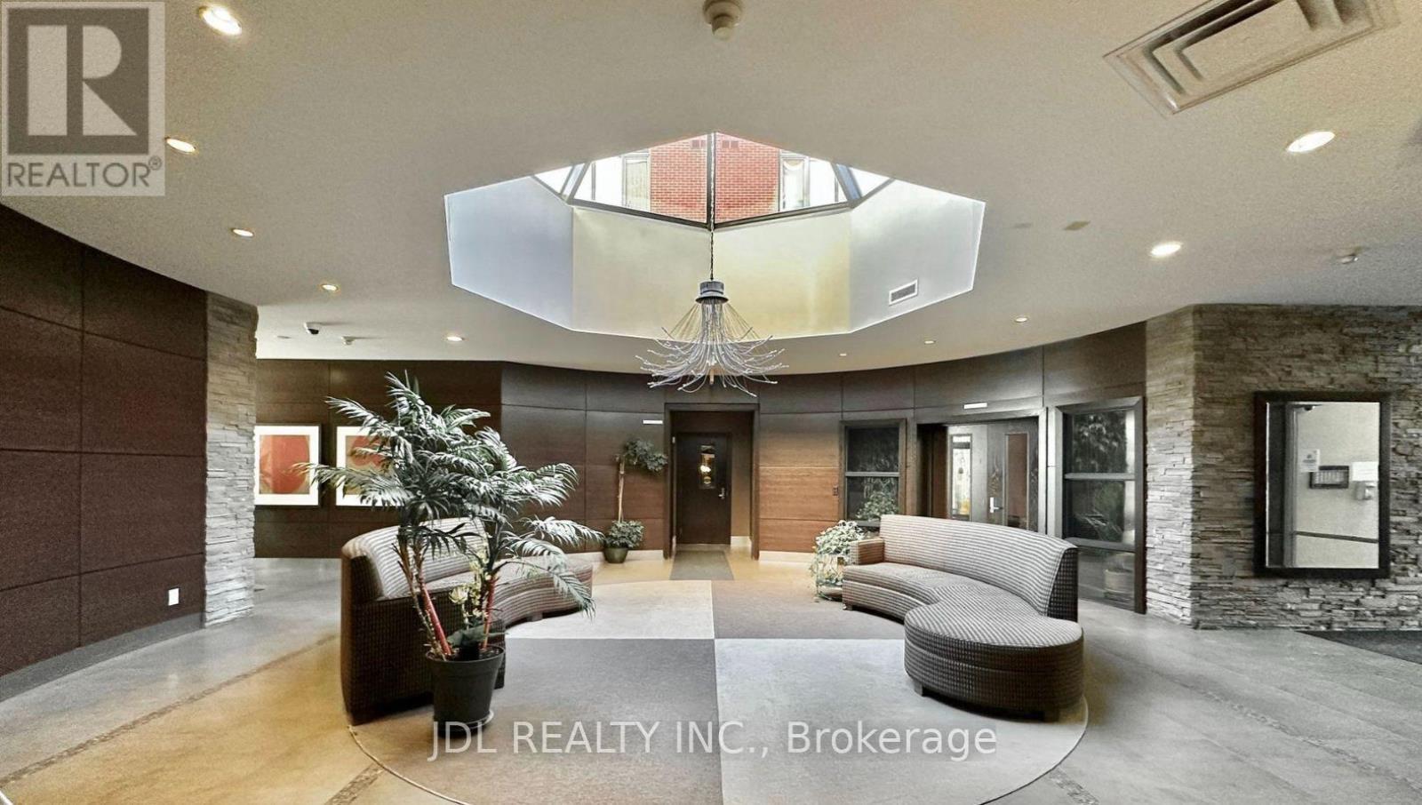 107 - 57 Upper Duke Crescent, Markham, ON - Indoor Photo Showing Other Room