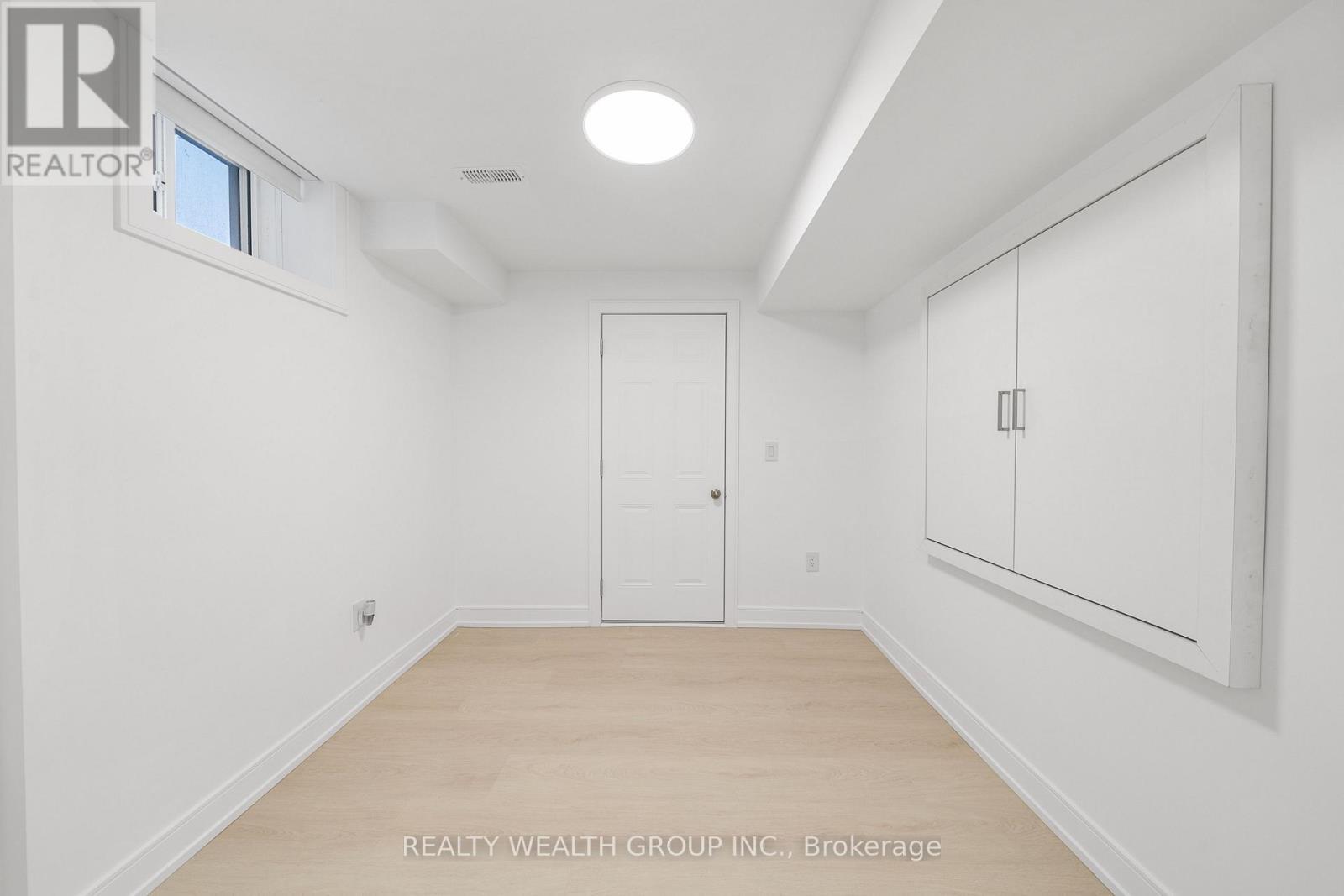 261 Seaview Heights S, East Gwillimbury, ON - Indoor Photo Showing Other Room