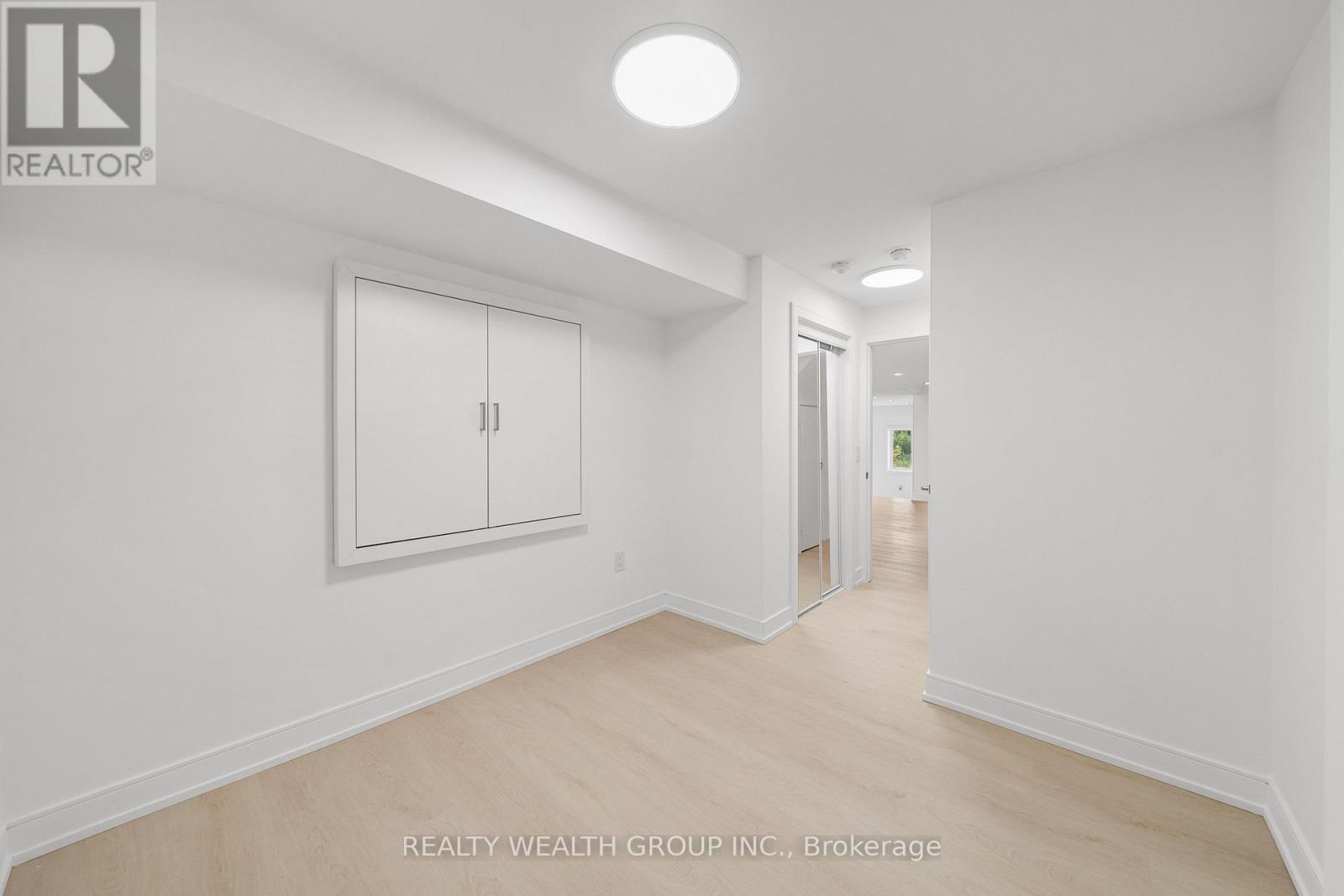 261 Seaview Heights S, East Gwillimbury, ON - Indoor Photo Showing Other Room