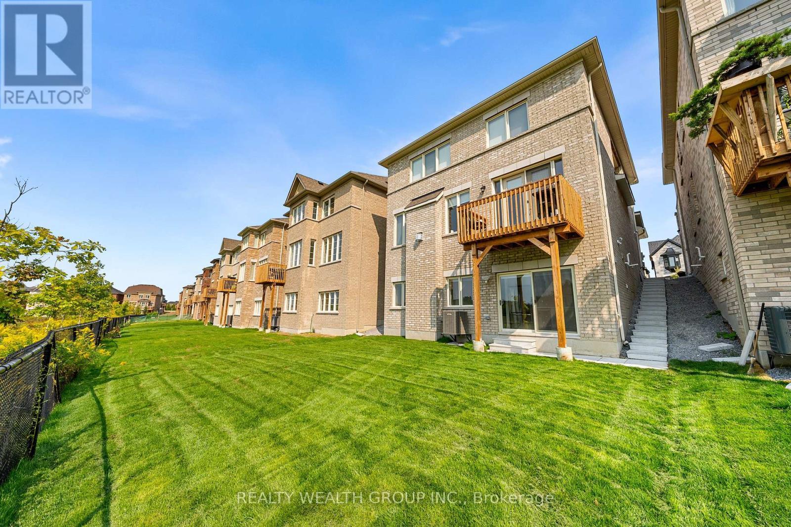 261 Seaview Heights S, East Gwillimbury, ON - Outdoor