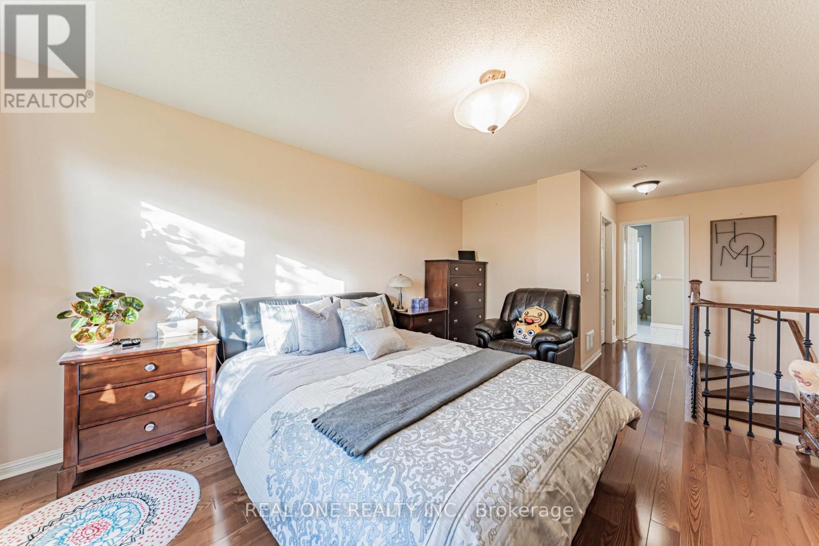 5 - 8 St Moritz Way, Markham, ON - Indoor Photo Showing Bedroom