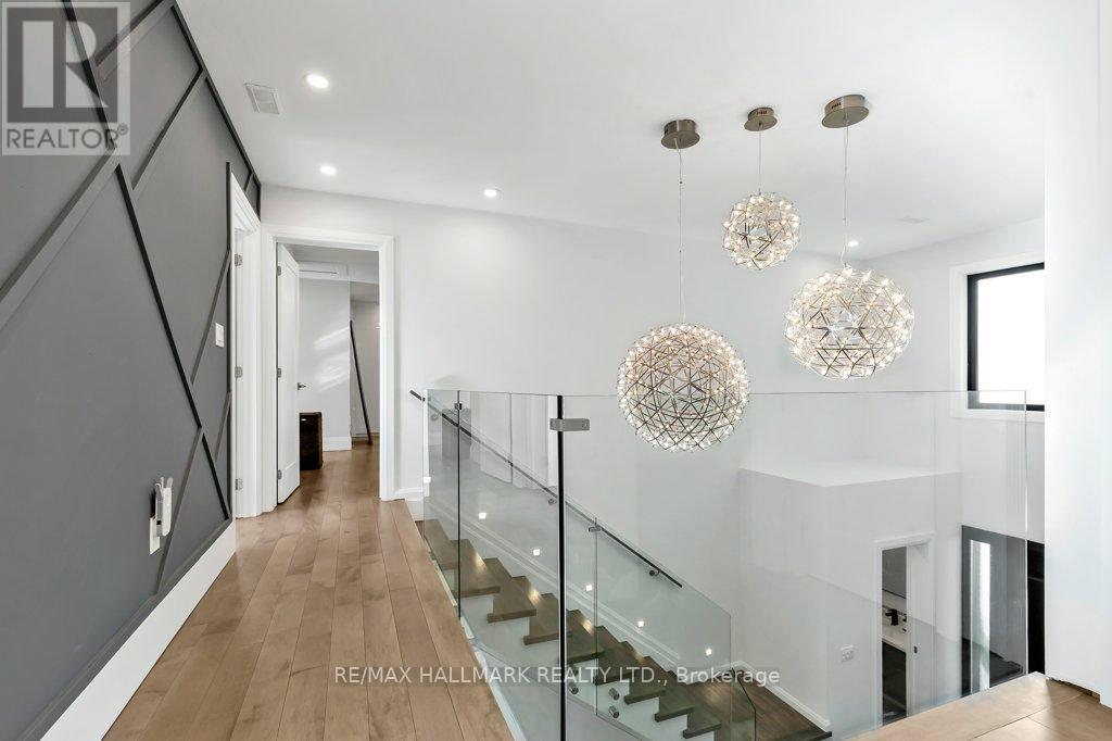 3 Averdon Crescent, Toronto, ON - Indoor Photo Showing Other Room