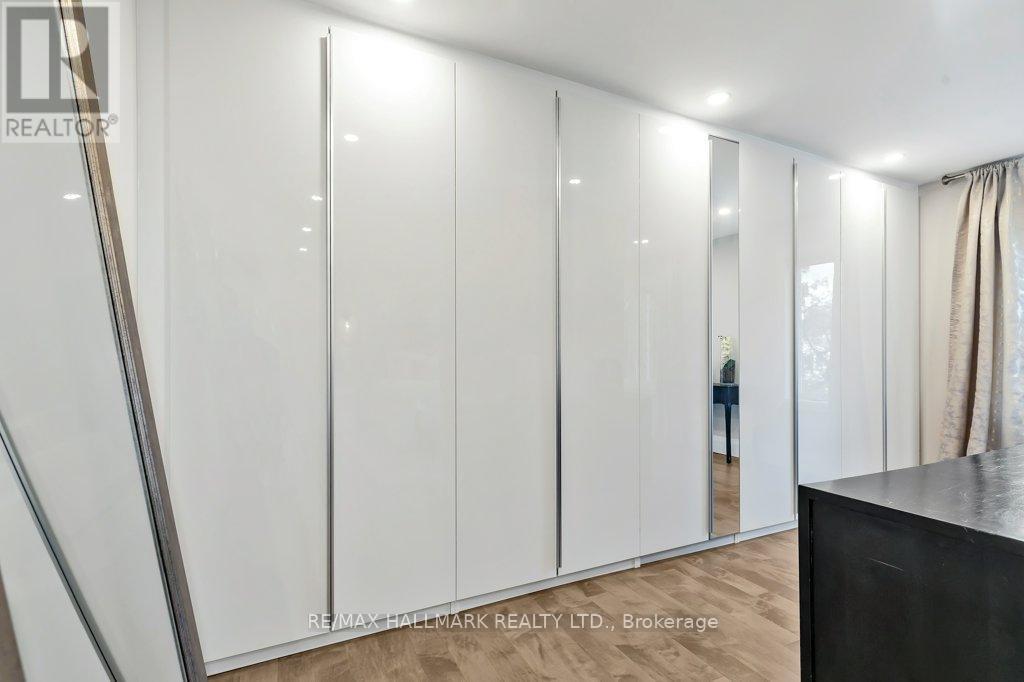 3 Averdon Crescent, Toronto, ON - Indoor