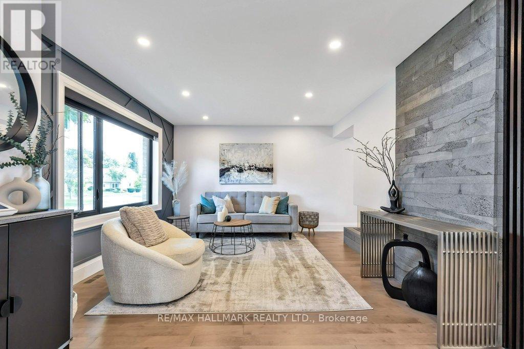 3 Averdon Crescent, Toronto, ON - Indoor