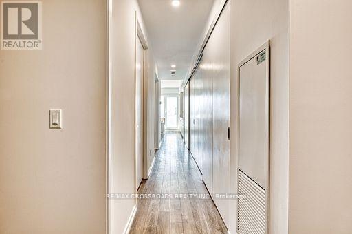 1510 - 197 Yonge Street, Toronto, ON - Indoor Photo Showing Other Room