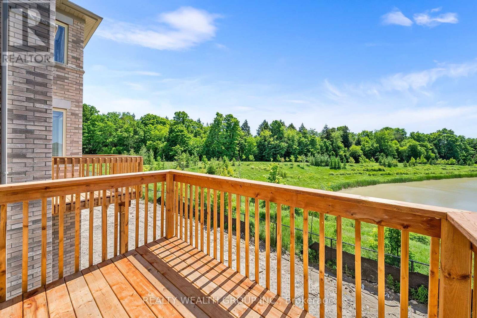 261 Seaview Heights, East Gwillimbury, ON - Outdoor With Deck Patio Veranda