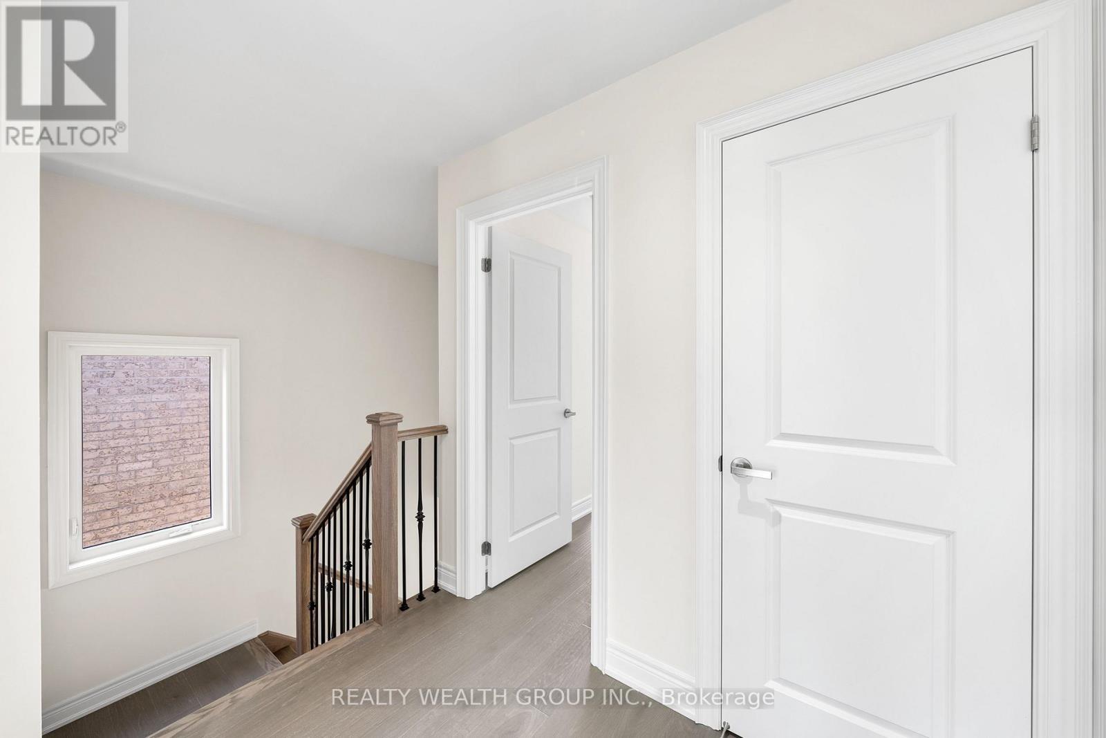 261 Seaview Heights, East Gwillimbury, ON - Indoor Photo Showing Other Room