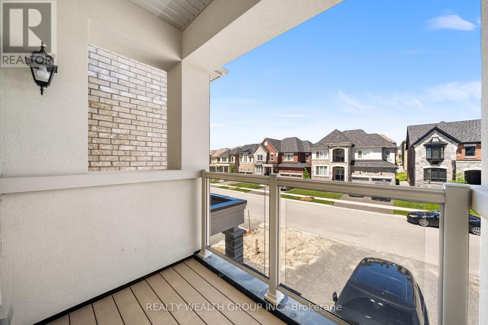 261 Seaview Heights, East Gwillimbury, ON - Outdoor With Exterior